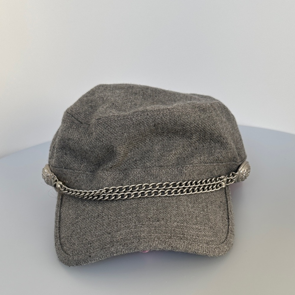 Juicy Couture Gray Hat with Silver Chain